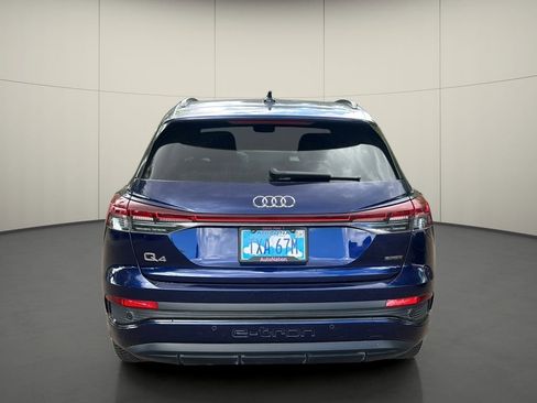 Used 2023 Audi Q4 e-tron Premium Plus image 3