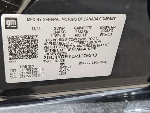 Used 2024 Chevrolet Silverado 2500 High Country w/ Technology Package AWD/4WD image 34