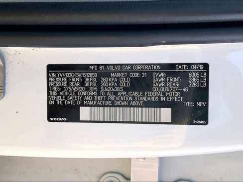 Used 2019 Volvo XC90 T5 Momentum w/ Protection Package Premier image 31