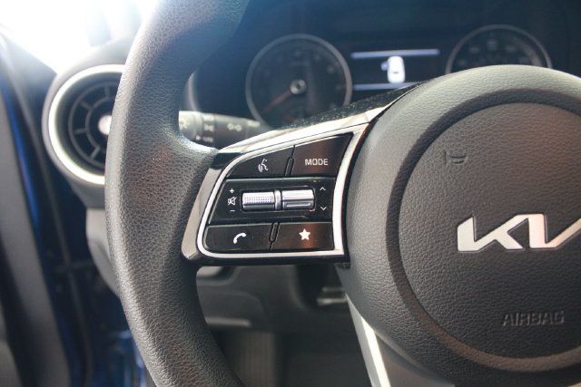 Used 2023 Kia Forte LXS FWD image 13
