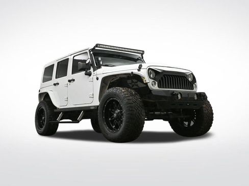 Used 2014 Jeep Wrangler Unlimited Sahara w/ Dual Top Group image 37