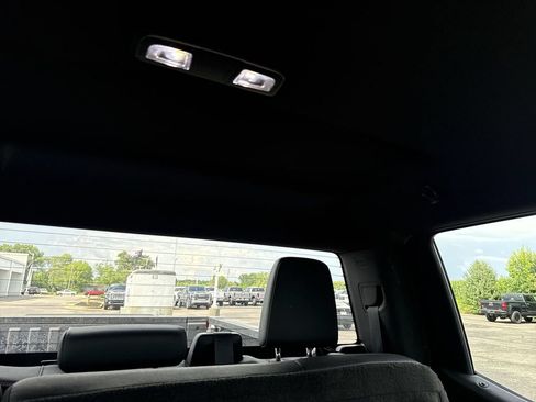 Certified 2021 GMC Sierra 1500 AT4 AWD/4WD image 32