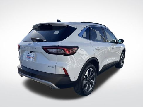 Used 2024 Ford Escape Platinum w/ Premium Technology Package image 8