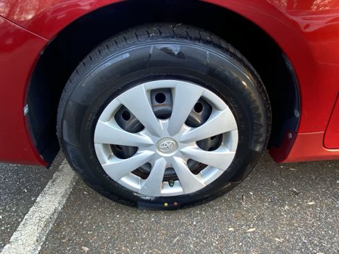 Used 2013 Toyota Corolla L image 19