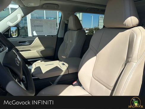 New 2026 INFINITI QX80 Pure w/ Cargo Package AWD/4WD image 9