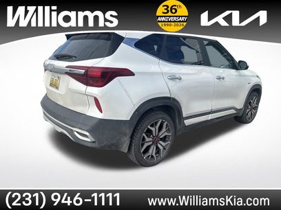 Used 2022 Kia Seltos SX w/ Sunroof Package