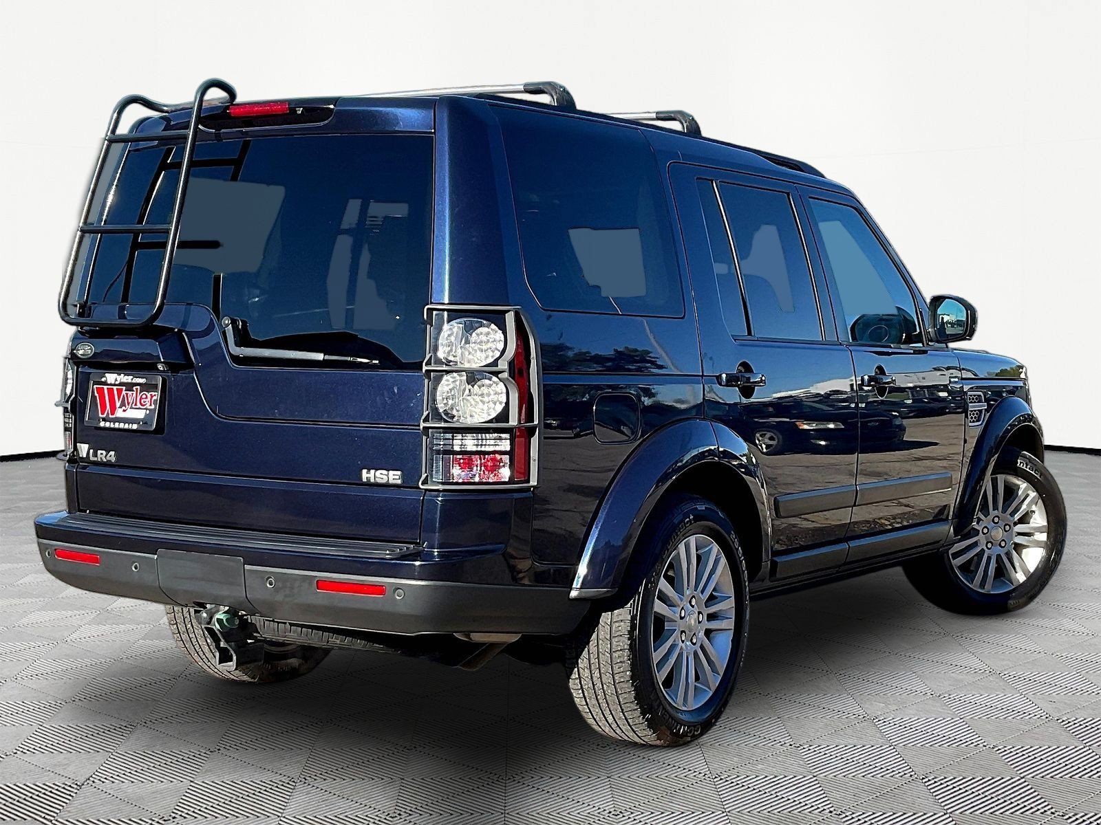 Used 2014 Land Rover LR4 HSE LUX AWD/4WD image 6