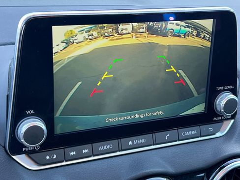 Used 2024 Nissan Sentra SV image 18