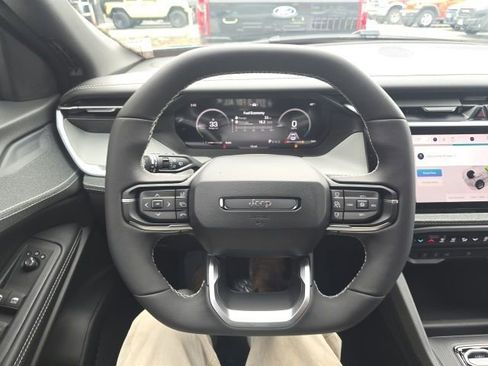 New 2026 Jeep Cherokee Laredo image 15