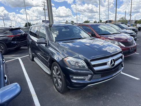Used 2013 Mercedes-Benz GL 450 4MATIC image 4