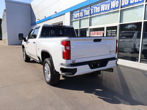 Used 2023 Chevrolet Silverado 3500 High Country w/ Z71 Off-Road Package AWD/4WD image 8