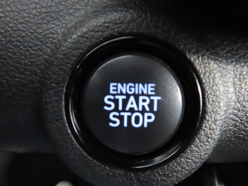 Used 2025 Hyundai Venue SEL FWD image 17