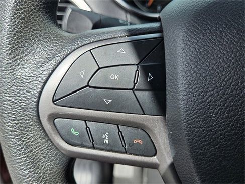 Used 2020 Jeep Cherokee Latitude image 25