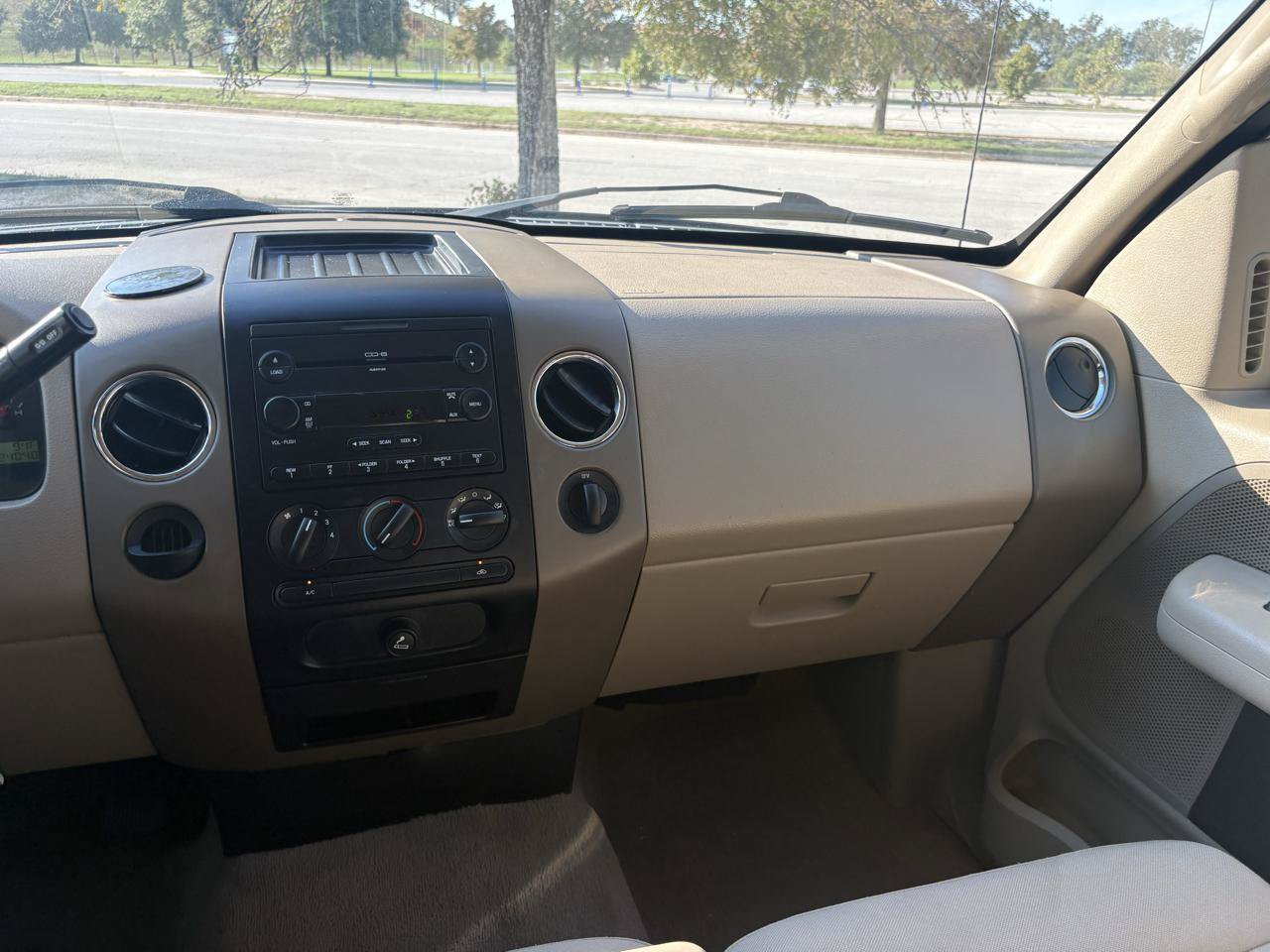 Used 2006 Ford F150 XLT RWD image 18