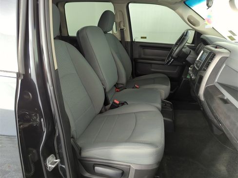 Used 2017 RAM 1500 Express w/ Express Value Package image 31