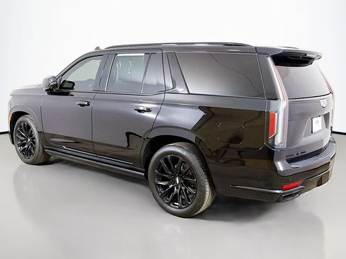 Used 2023 Cadillac Escalade Sport Platinum w/ LPO, ONYX Package AWD/4WD image 16