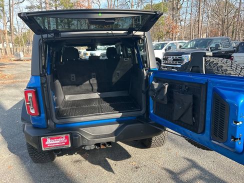 Used 2023 Ford Bronco Wildtrak image 30