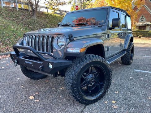 Used 2018 Jeep Wrangler Unlimited Sahara image 58