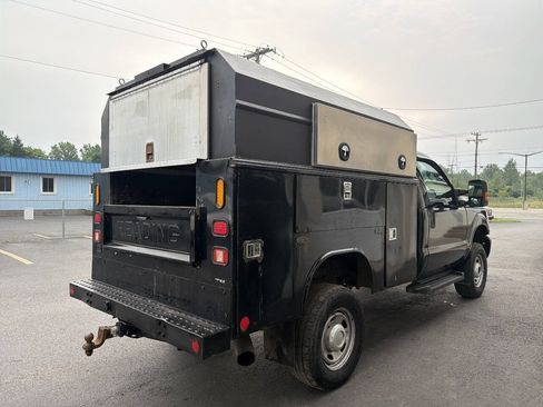 Used 2015 Ford F250 XL w/ Power Equipment Group AWD/4WD image 6