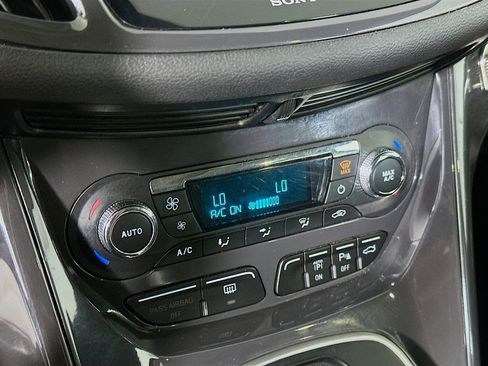 Used 2014 Ford Escape Titanium w/ Equipment Group 401A FWD image 22