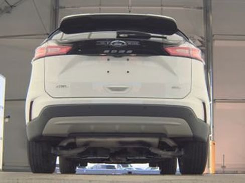 Used 2023 Ford Edge SEL w/ Convenience Package AWD/4WD image 7