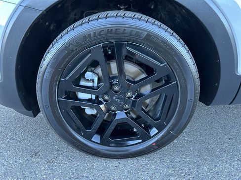 Certified 2025 Kia Telluride SX X-Line AWD/4WD image 10
