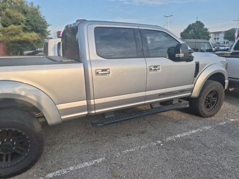 Used 2022 Ford F250 Lariat w/ Black Appearance Package AWD/4WD image 21