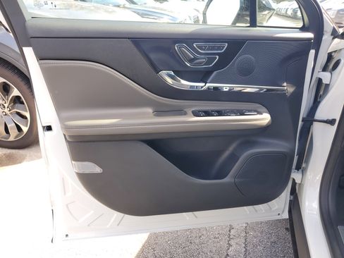 Certified 2023 Lincoln Corsair FWD w/ Equipment Group 101A image 15