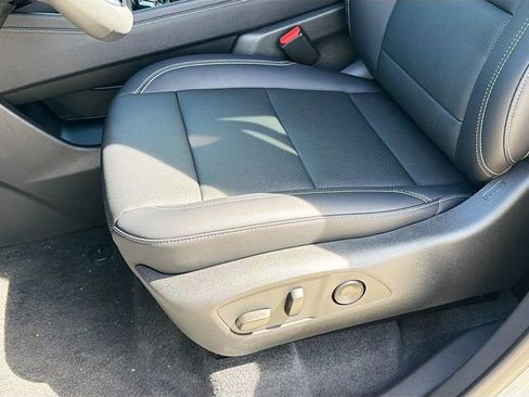 New 2026 Chevrolet Traverse LT w/ Sun and Wheel Package AWD/4WD image 21
