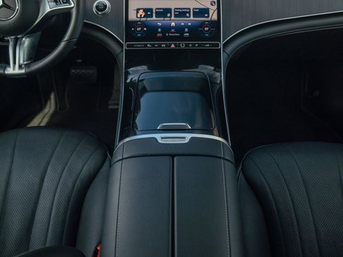 Certified 2023 Mercedes-Benz EQE 500 4MATIC Sedan image 22