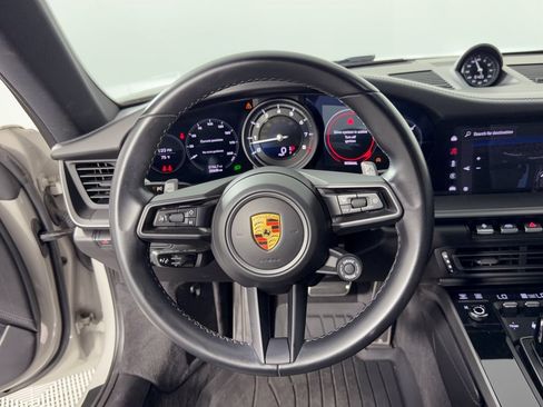 Certified 2022 Porsche 911 Carrera RWD image 10
