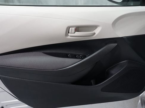 Certified 2025 Toyota Corolla LE FWD image 27