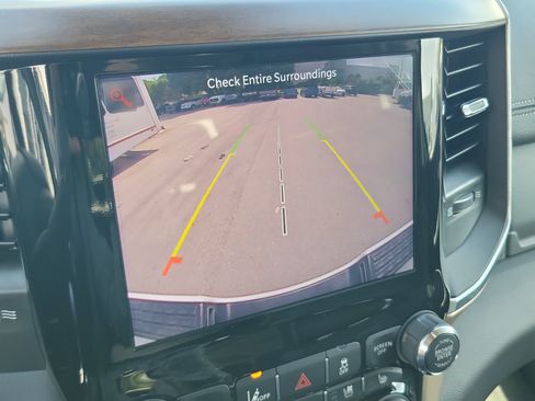 Used 2024 RAM 2500 Laramie w/ Safety Group AWD/4WD image 11