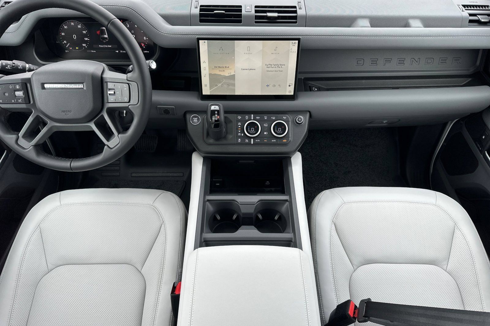 New 2025 Land Rover Defender 130 S AWD/4WD image 13