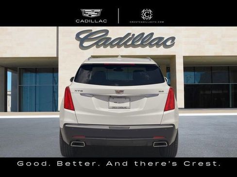 Used 2018 Cadillac XT5 Premium Luxury FWD image 4