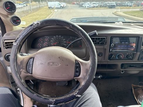 Used 2000 Ford Excursion Limited image 7