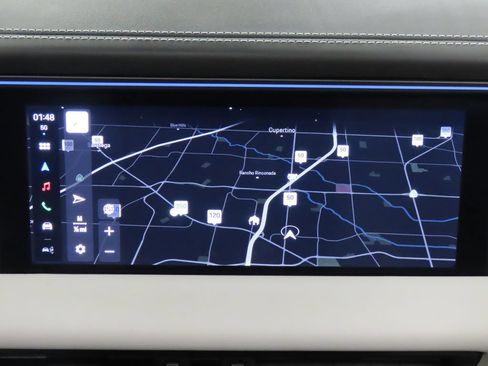 Certified 2025 Porsche Macan 4 Electric AWD/4WD image 27