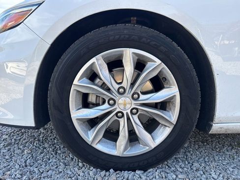 Used 2024 Chevrolet Malibu LT image 11