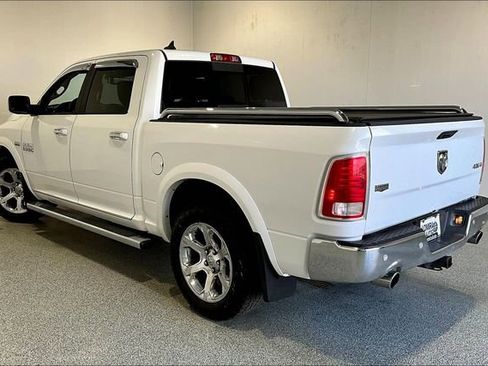 Used 2017 RAM 1500 Laramie w/ Convenience Group AWD/4WD image 4