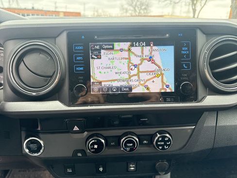 Used 2016 Toyota Tacoma TRD Off-Road w/ Towing Package image 15