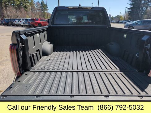 Used 2023 Toyota Tundra Limited AWD/4WD image 25