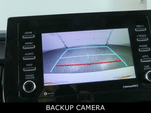 Used 2022 Toyota Camry SE FWD image 18