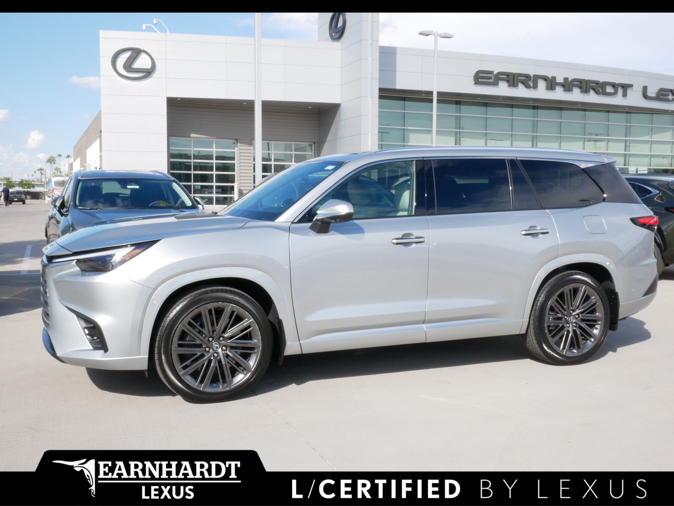 Certified 2026 Lexus TX 550h AWD Plug-In Hybrid w/ Technology Package image 1