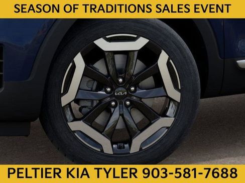 New 2025 Kia Telluride S image 9