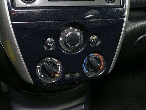 Used 2015 Nissan Versa Note SV image 22