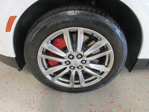 Used 2022 Cadillac XT5 Sportv w/ Technology Package AWD/4WD image 17