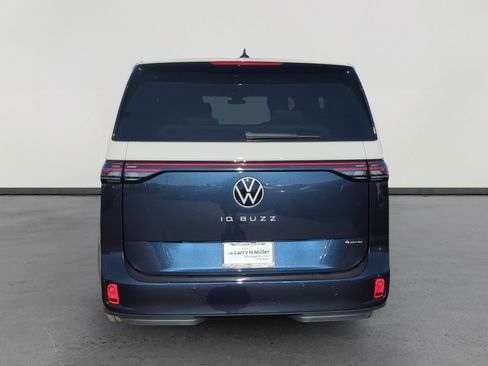 New 2025 Volkswagen ID. Buzz Pro S Plus image 4