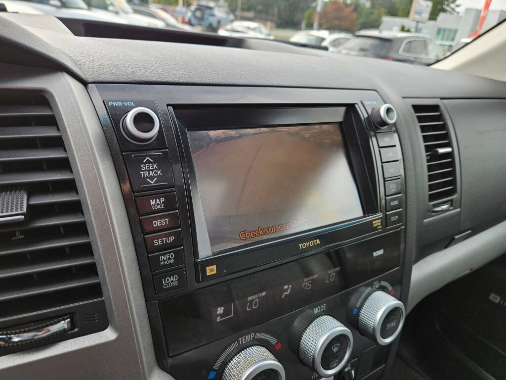 Used 2011 Toyota Sequoia Limited AWD/4WD image 32