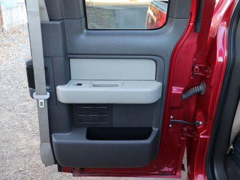 Used 2010 Ford F150 XLT image 26