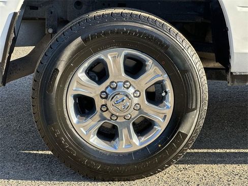 Used 2024 RAM 2500 Big Horn image 31